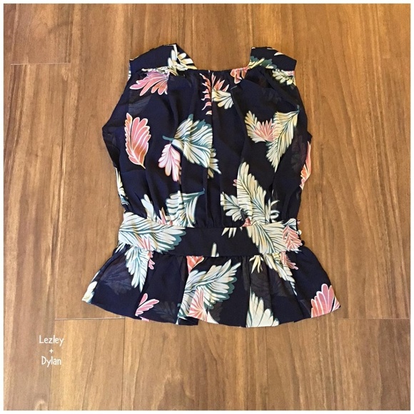 LAST ONE ‼ CURRENT AIR Anthropologie Chic Top - Picture 3 of 7